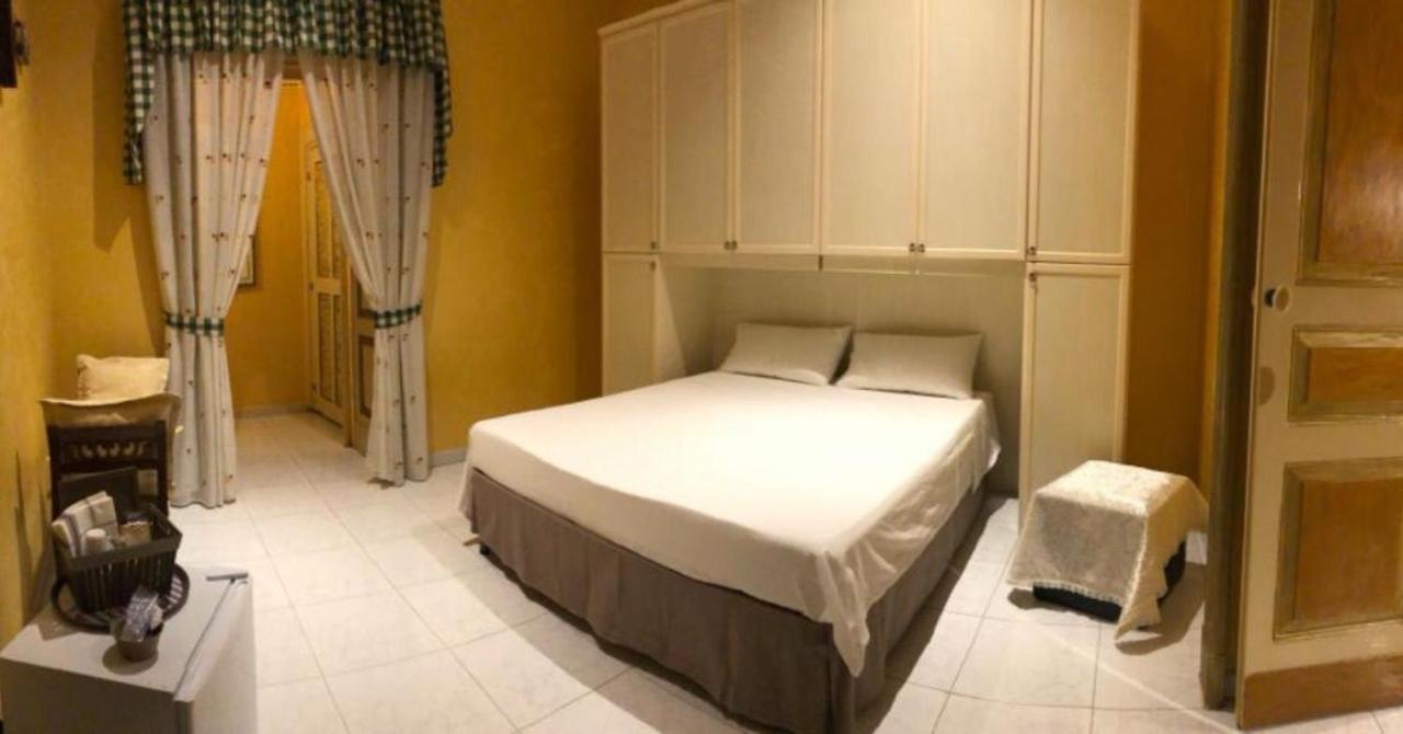 Dimora Dei Pastori Bed & Breakfast Наполи Екстериор снимка